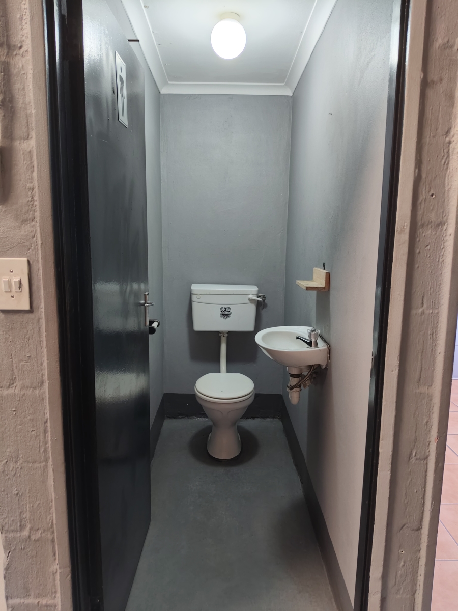 To Let commercial Property for Rent in Okavango Park Western Cape